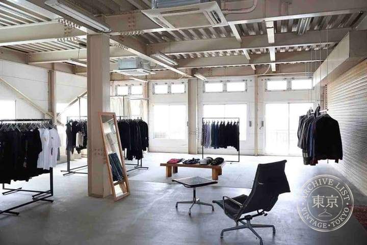 Bay Apt. — storefront