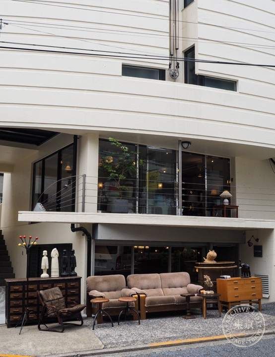 CEROTE ANTIQUES 千駄ヶ谷店 — storefront
