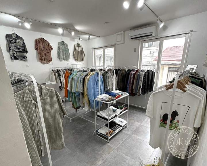 神戸古着屋 Chrono — storefront