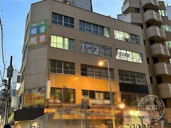 Day Ya Kamata — storefront