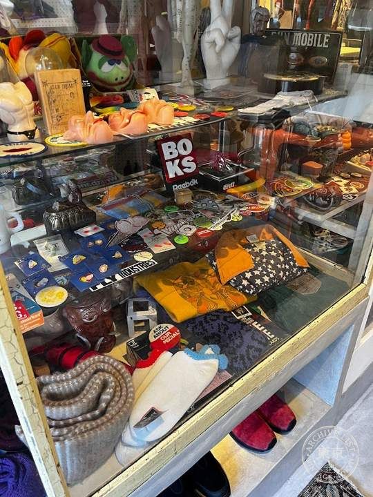 Jimmy2 — storefront