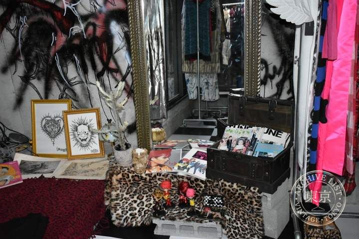 LOVERZ-10 — storefront
