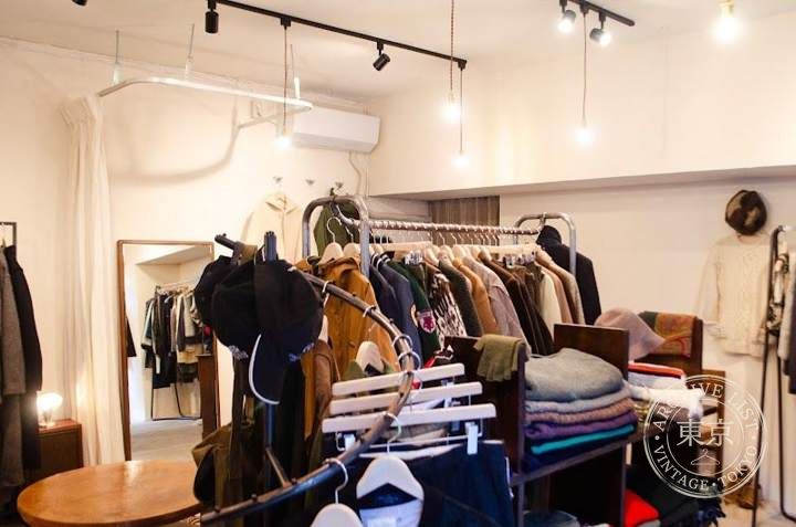 oval — storefront