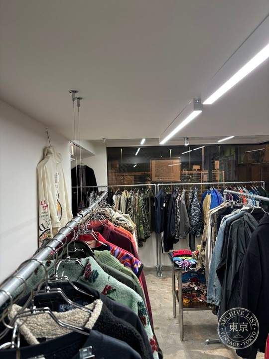 QOOP Used Clothing — storefront