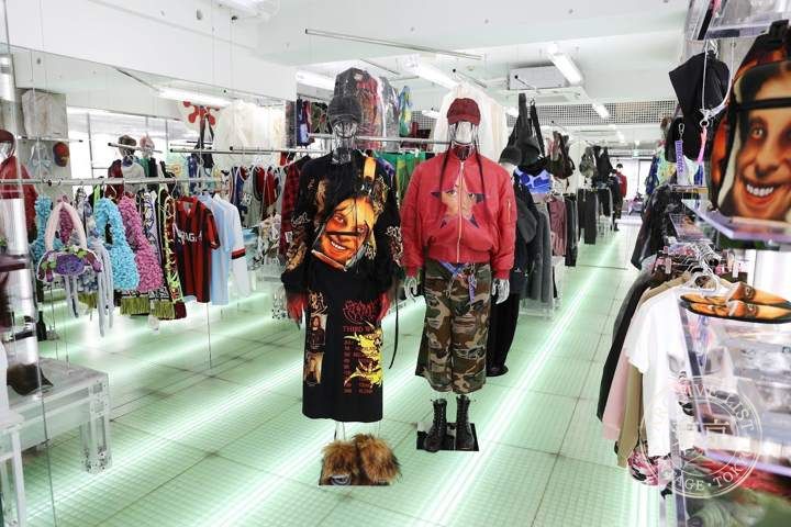 RADD LOUNGE — storefront