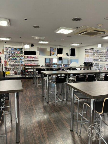 Sports Card& Card Game Shop MINT Sannomiya — storefront
