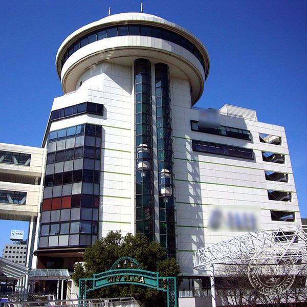 Toreca Plaza 55 Toyota — storefront