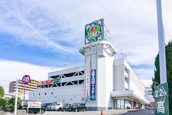 Toy Plaza Bitto 1 — storefront