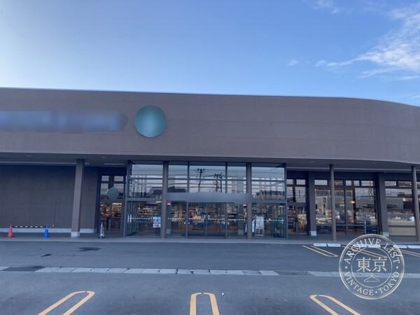 TSUTAYA BOOKSTORE AIZU — storefront