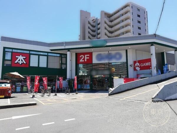 TSUTAYA Futaba Tosho Ko — storefront