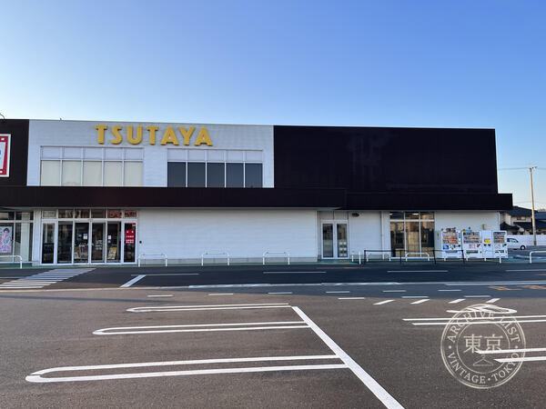 TSUTAYA Moricho — storefront