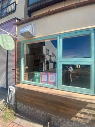 新潟無人古着屋empty clothing store — photo
