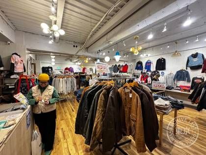 古着屋 KAKAVAKA®︎ 大阪本店 — photo