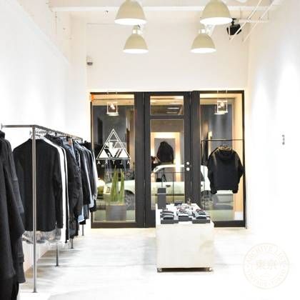 ALTRA — photo