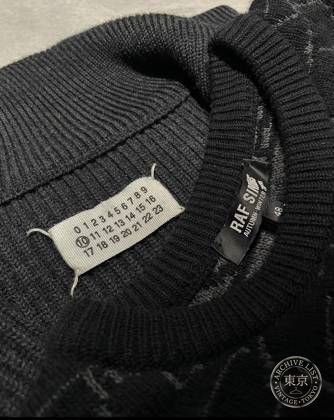 ele vintage&used clothing — photo