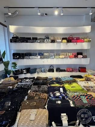 HIVE PRELOVED — photo