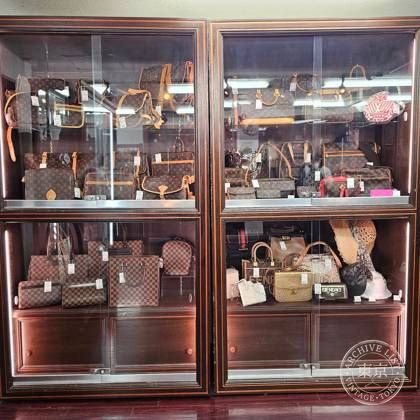 kindal kyoto second hand store — photo