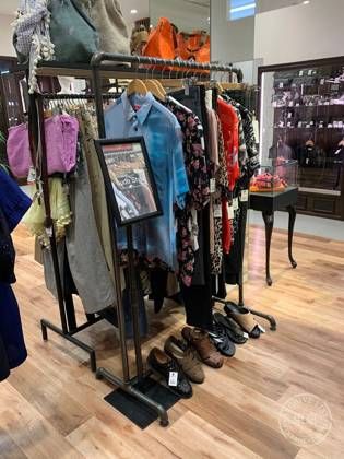 kindal umeda xross chayamachi second hand store — photo