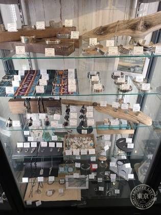 kindal yotsubashi kitahorie second hand store — photo