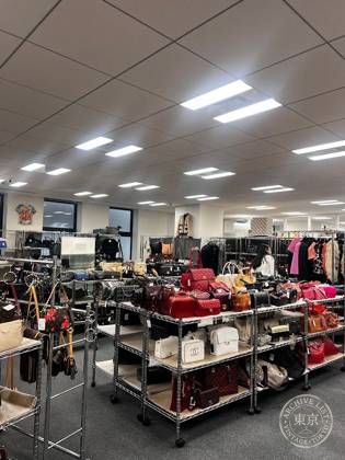 NUIR VINTAGE SHIBUYA — photo