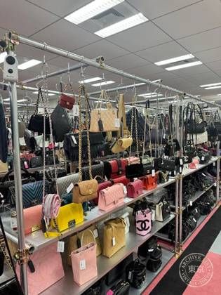 NUIR VINTAGE SHIBUYA — photo