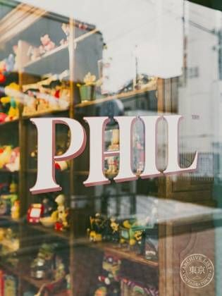 PHIL — photo