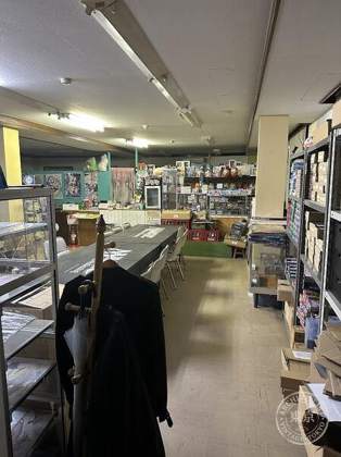 CARD SHOP GACHI — photo