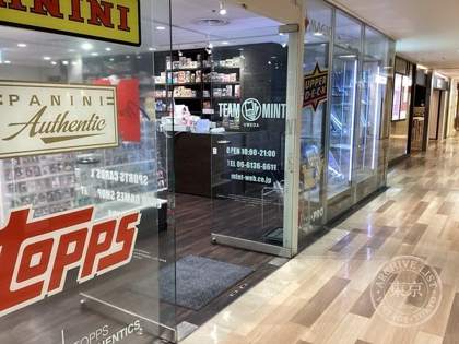 Sports Card& Card Game Shop MINT Umeda — photo