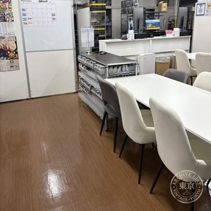 Card Shop Metaru — photo