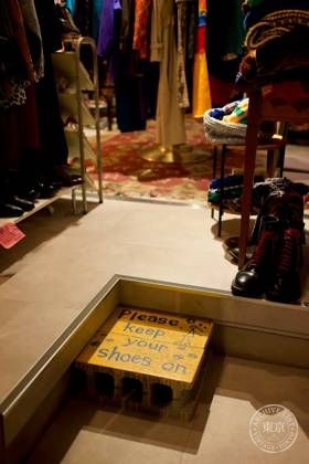 RIPPLE used clothing — photo
